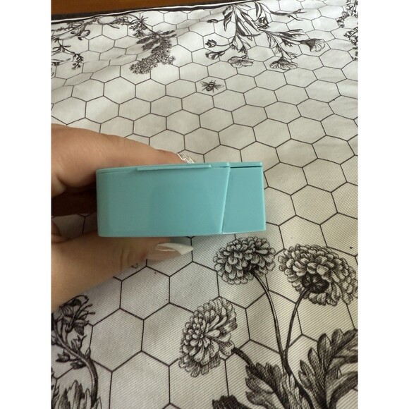 Vintage Tupperware Label Dispenser with Freezer Label Stickers Blue 1446-3 Aqua - Picture 8 of 8